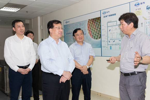 上海市委副书记调研张江科学城和北外滩开发建设工作(图2) 上海市委副书记调研张江科学城和北外滩开发建设工作(图2)