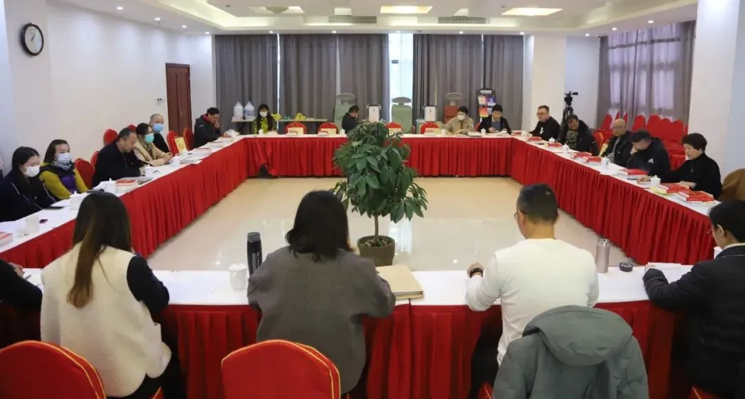 香花桥街道社区党委于冠瑞(上海)医疗科技产业园召开2021年度“两新”党组织书记抓党建述职评议考核工作会(图1) 香花桥街道社区党委于冠瑞(上海)医疗科技产业园召开2021年度“两新”党组织书记抓党建述职评议考核工作会(图1)