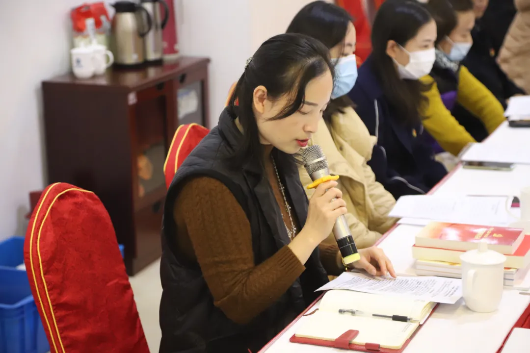 香花桥街道社区党委于冠瑞(上海)医疗科技产业园召开2021年度“两新”党组织书记抓党建述职评议考核工作会(图2) 香花桥街道社区党委于冠瑞(上海)医疗科技产业园召开2021年度“两新”党组织书记抓党建述职评议考核工作会(图2)